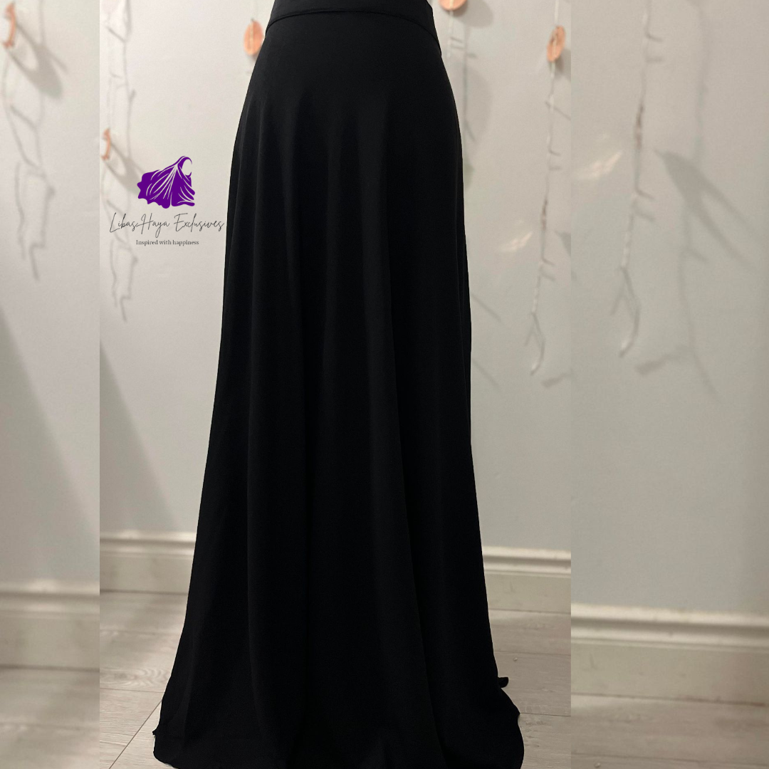 High waisted black hotsell maxi skirt with pockets