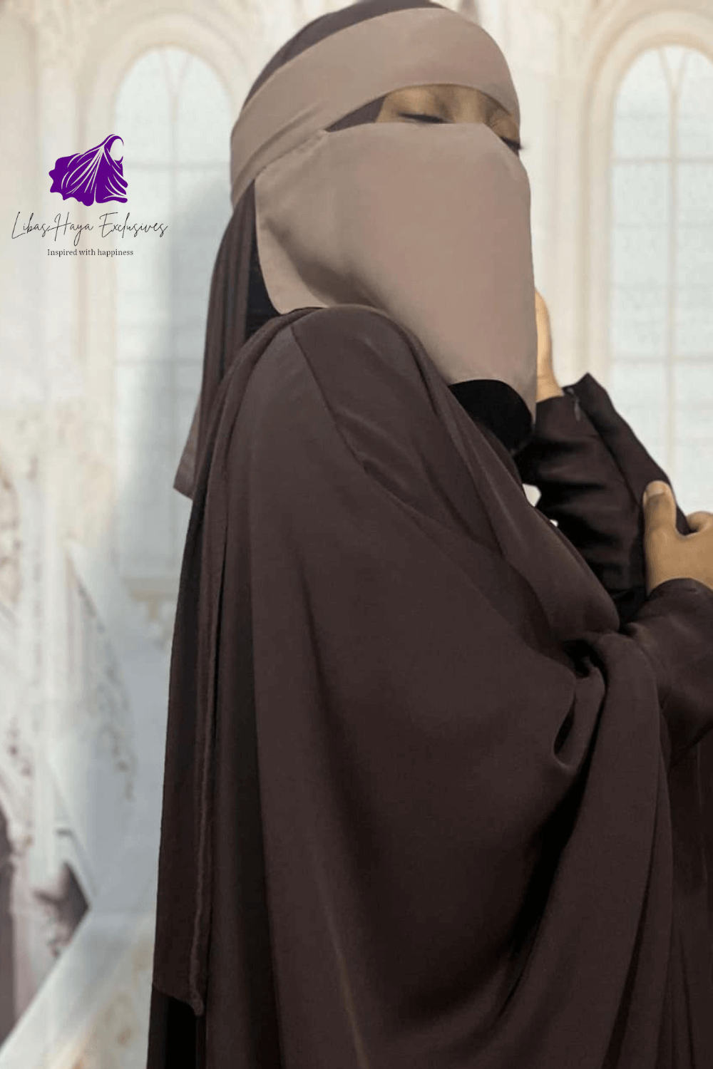  muslim woman short niqab light brown