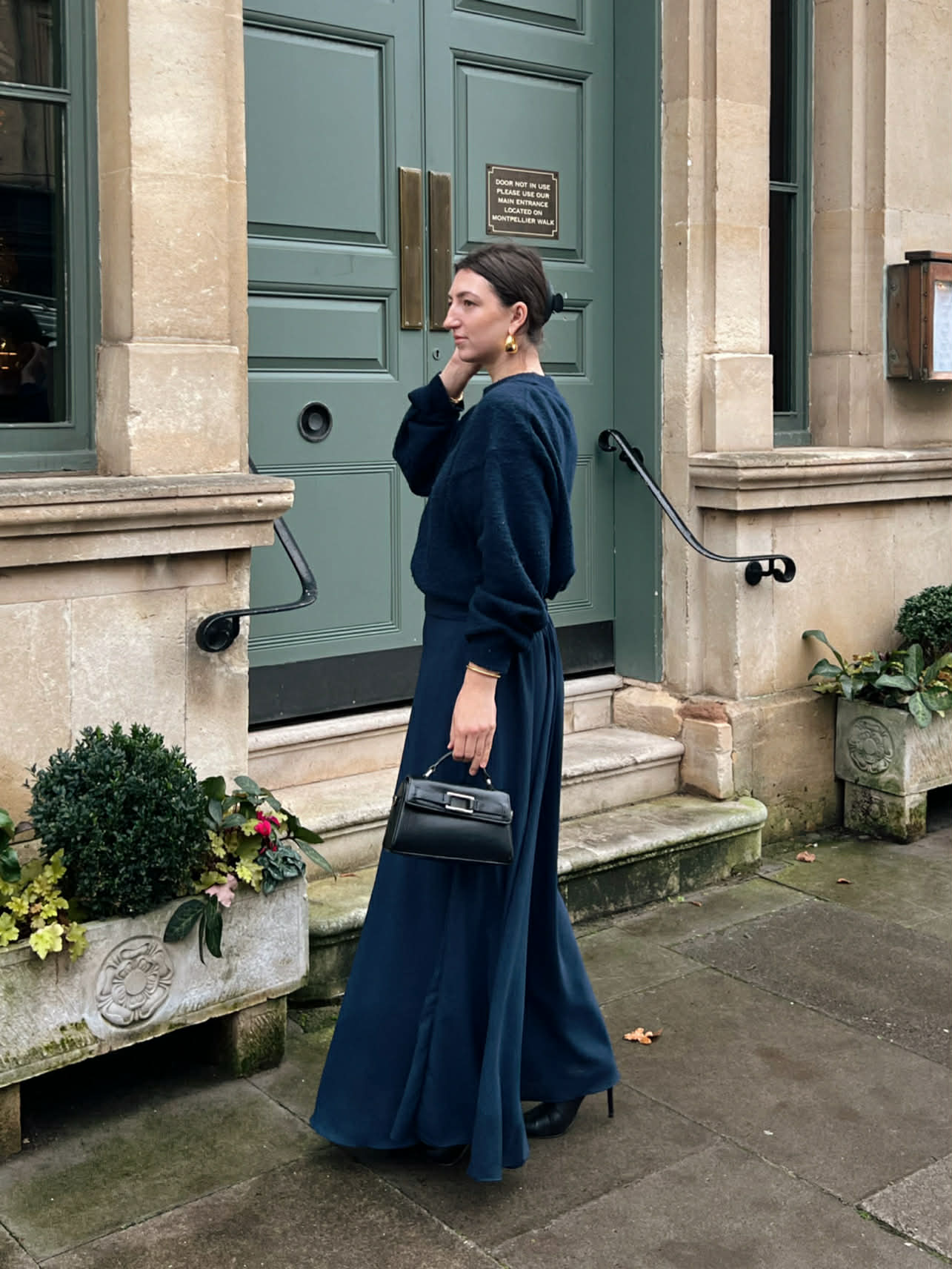 Hiba High Waist Skirt With Pockets- Navy Blue