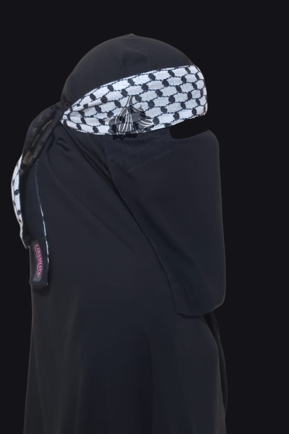image of niqab with palestinian keffiyah