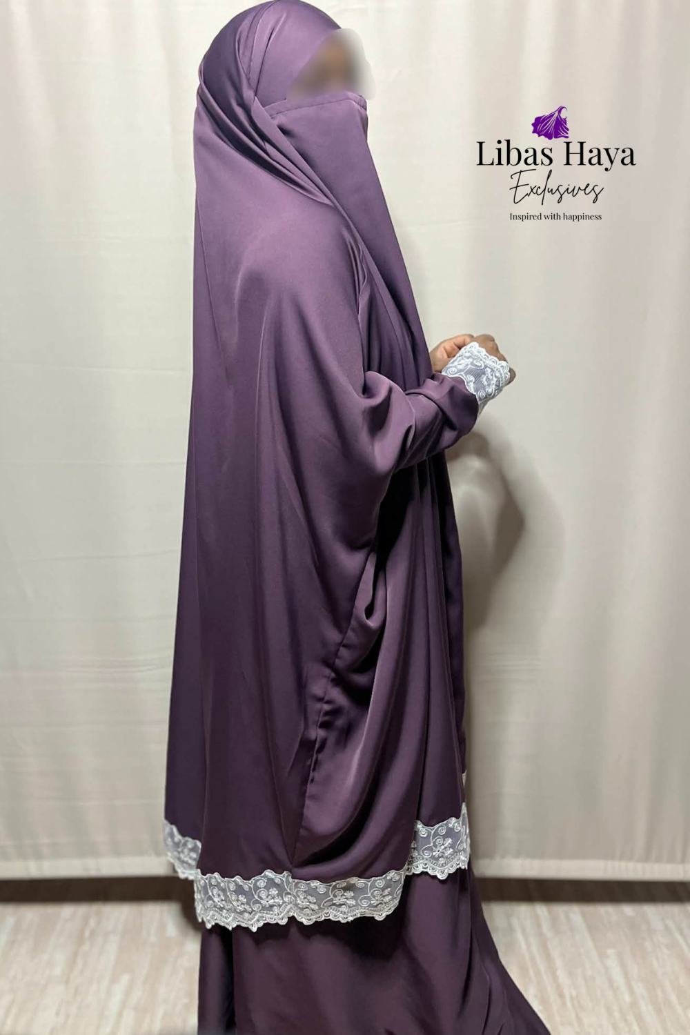 Mauve jilbab with white lace trim on sleeve and hem