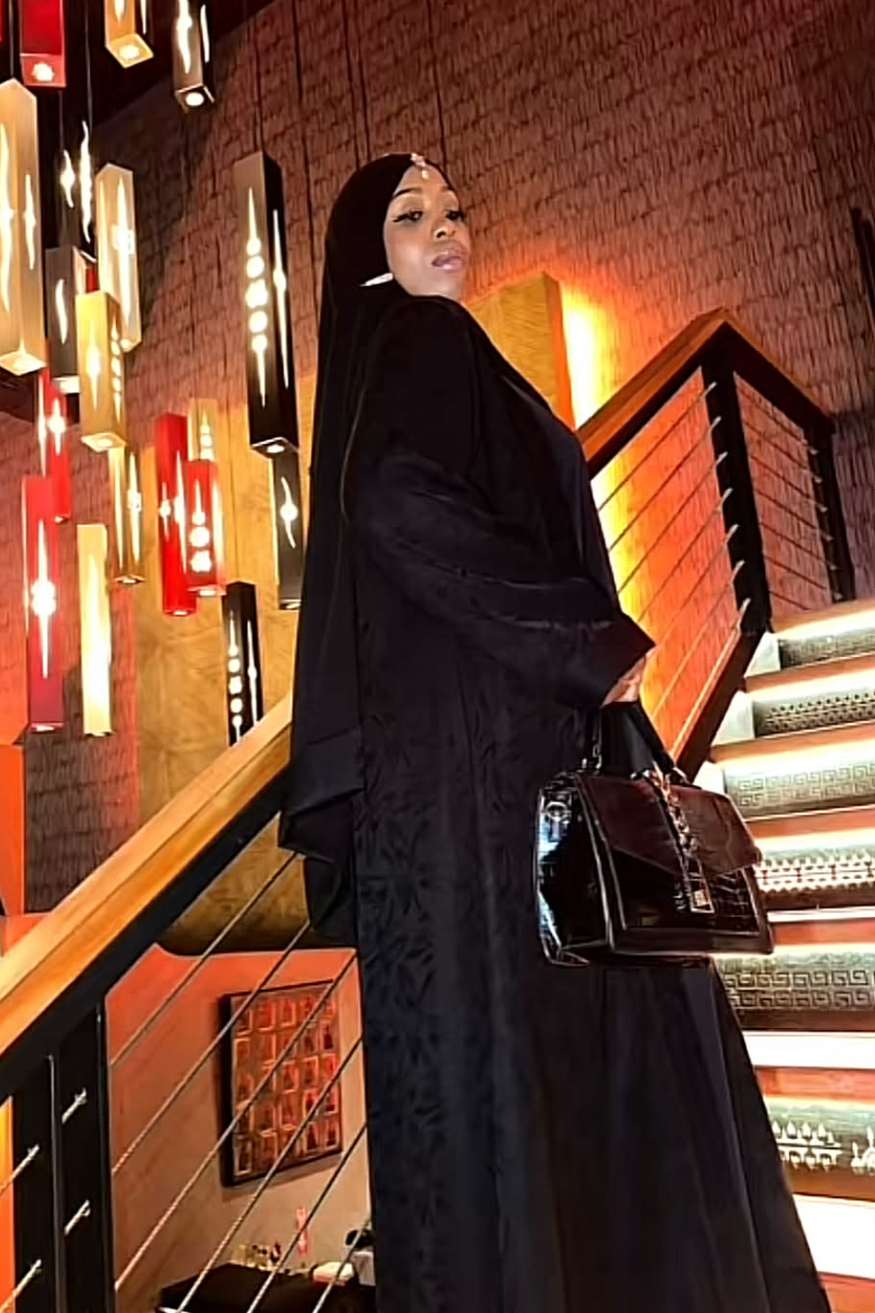 sHAHAD Black abaya with shayla